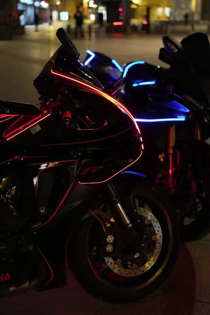 Détail d’une bande LED bleue